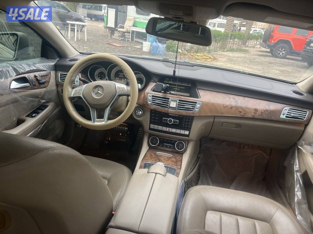 مرسيدس CLS500 ذهبي موديل 2012 بحاله ممتازه وفحص جير مكينه شاصي كامله5