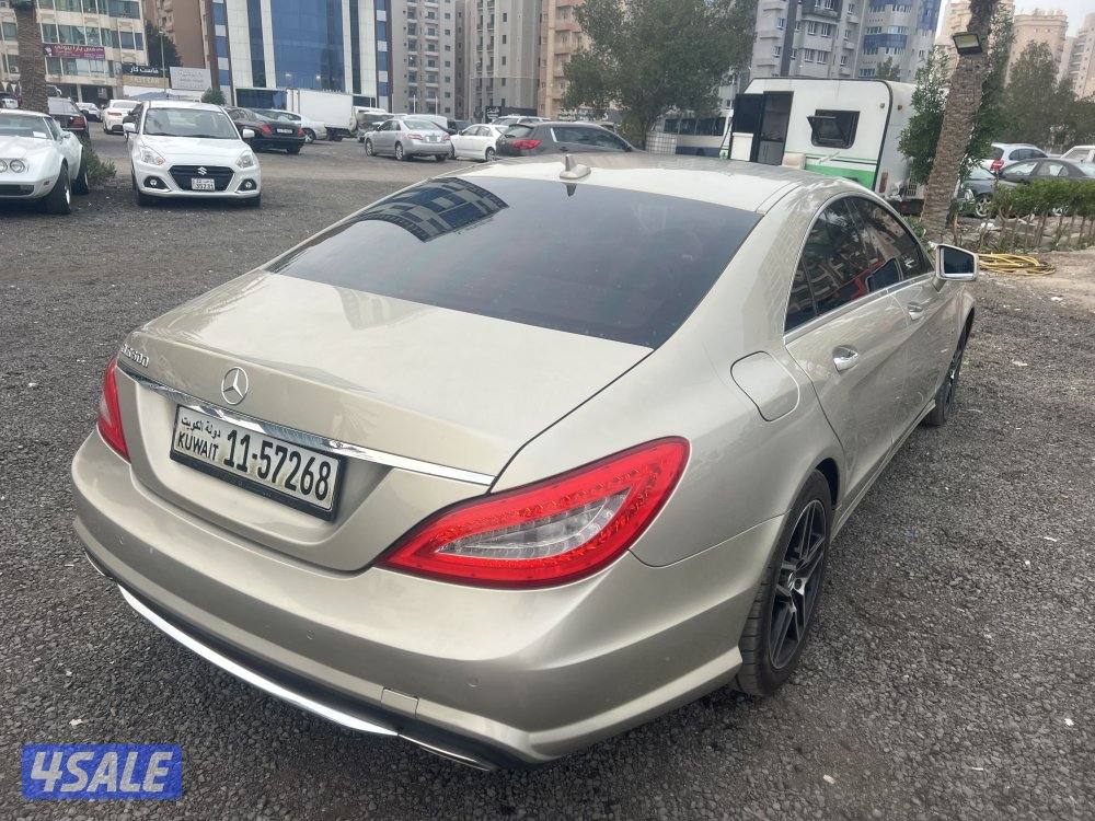 مرسيدس CLS500 ذهبي موديل 2012 بحاله ممتازه وفحص جير مكينه شاصي كامله10