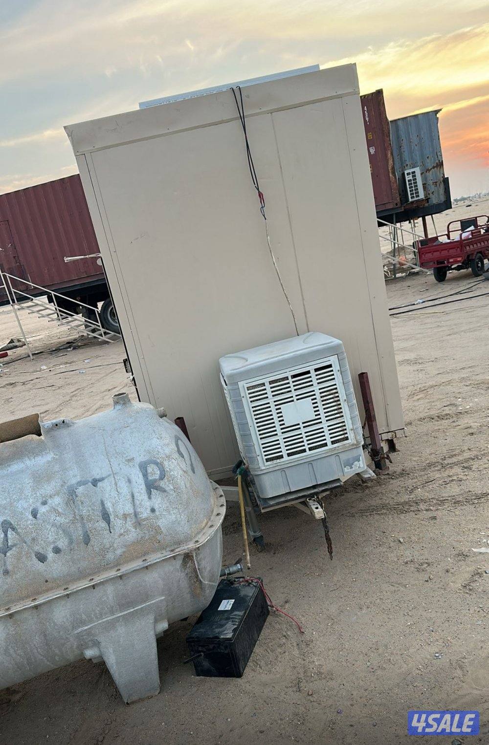 للبيع غرفه ساندوش بنل مفصله على عربانه حديد معاها مكيف ماي طاقه شمسيه0