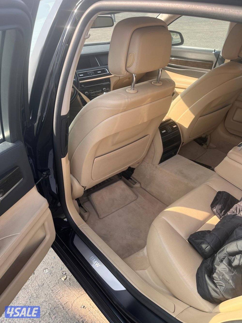 بي ام دبليو الفئه السابعه 730LI موديل 20143