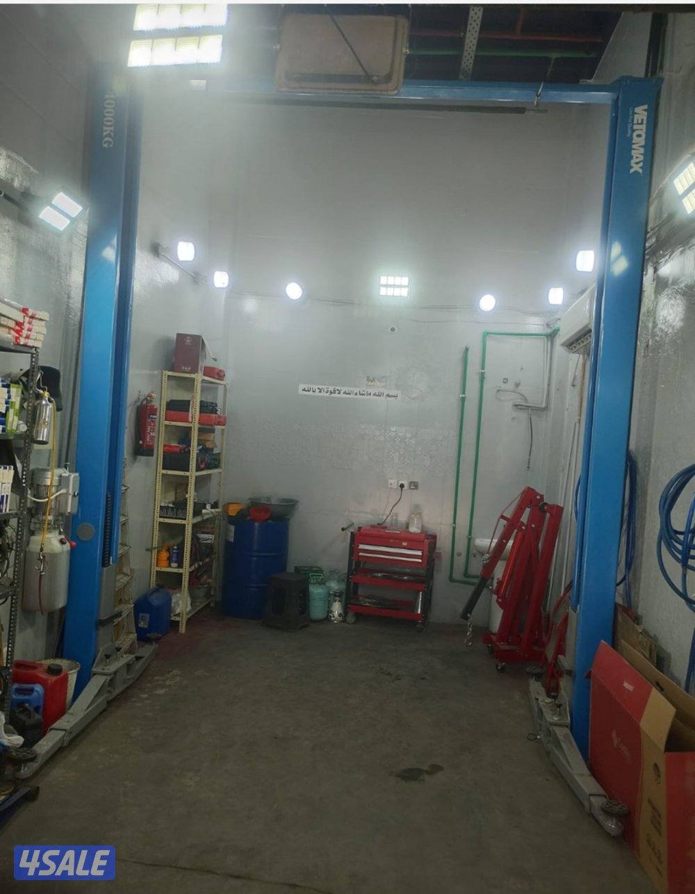 للبيع محل كهرباء وميكانيكا سيارات بشارع الزينة6