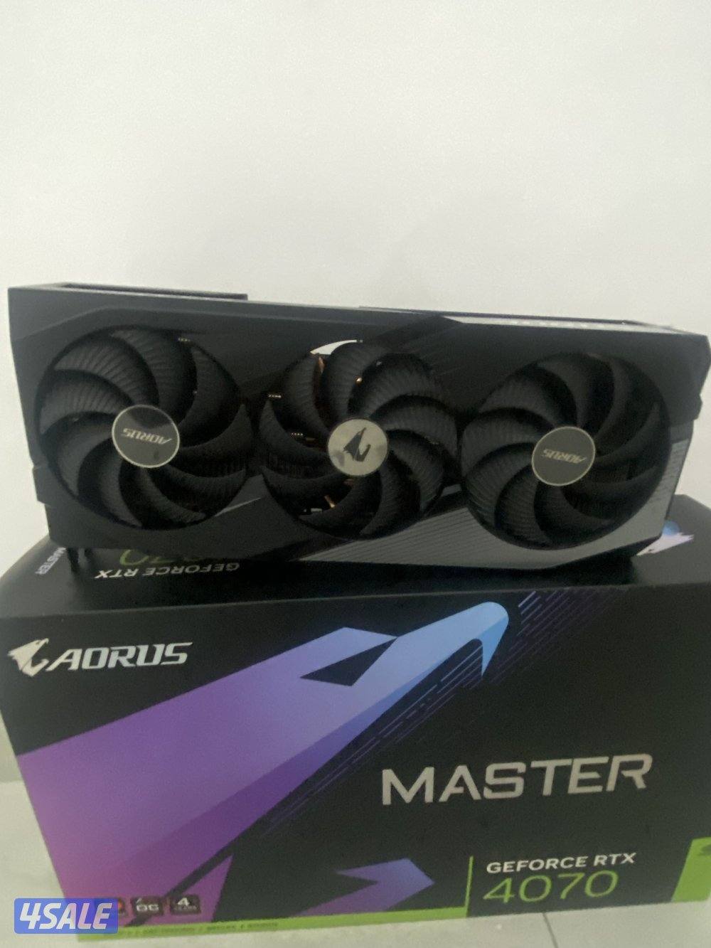 RTX 4070 AORUS MASTER0