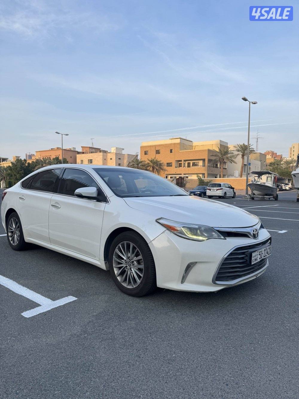 تويوتا افالون1
