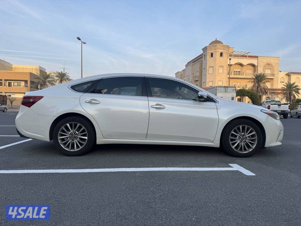 تويوتا افالون5