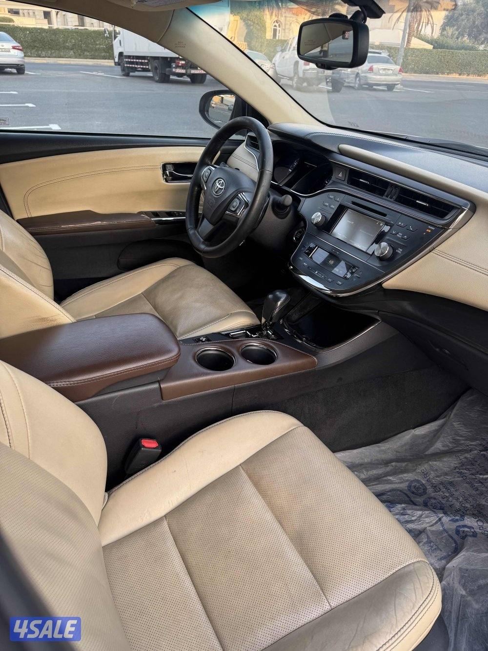 تويوتا افالون8