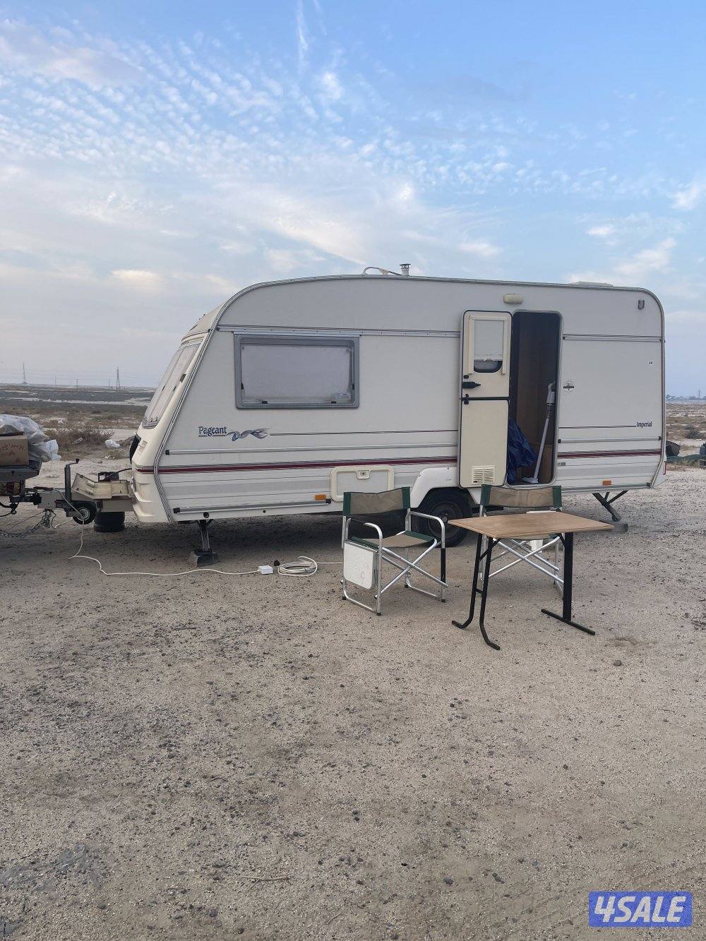 كرفان بريطاني كامل وجاهز0