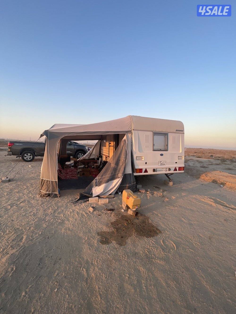 كرفان بريطاني كامل وجاهز1