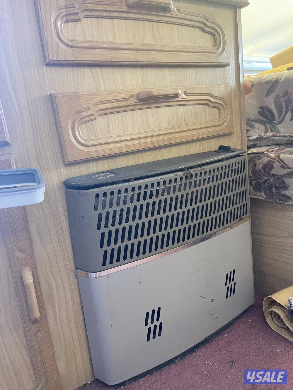 كرفان بريطاني كامل وجاهز7