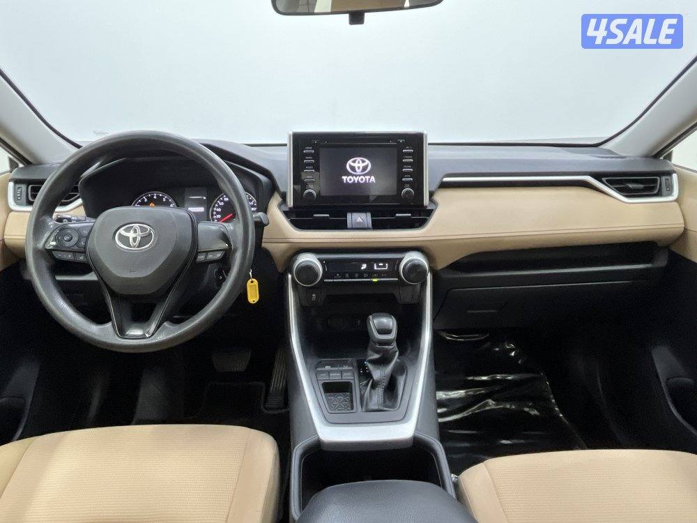 TOYOTA RAV401 4X2 STANDARD OPTION11