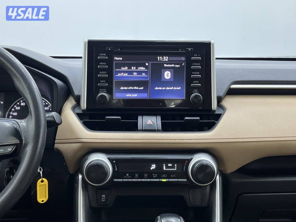 TOYOTA RAV401 4X2 STANDARD OPTION13