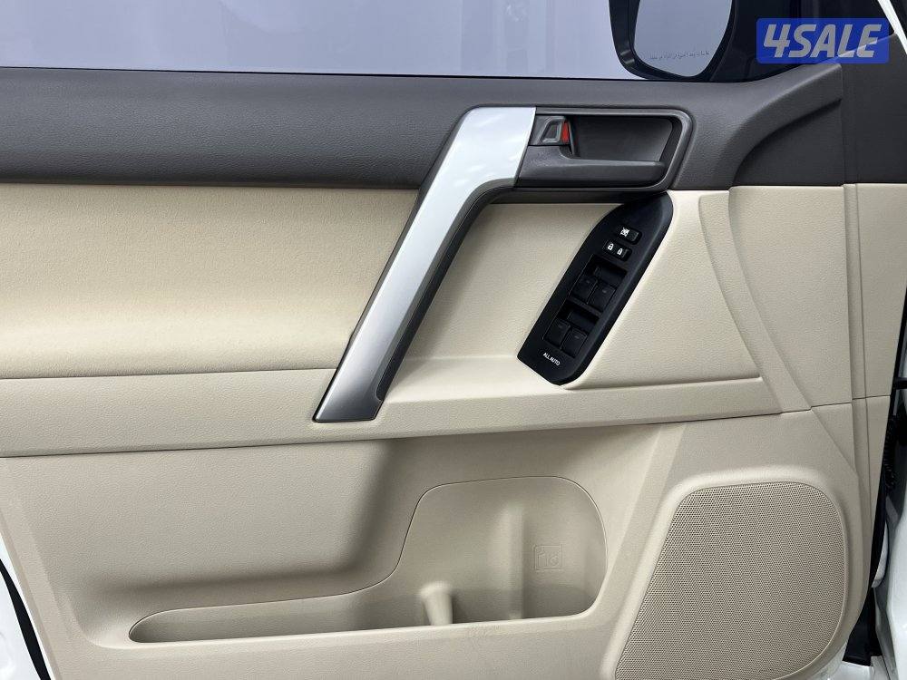 TOYOTA PRADO 6 CYL TXL MID OPTION10