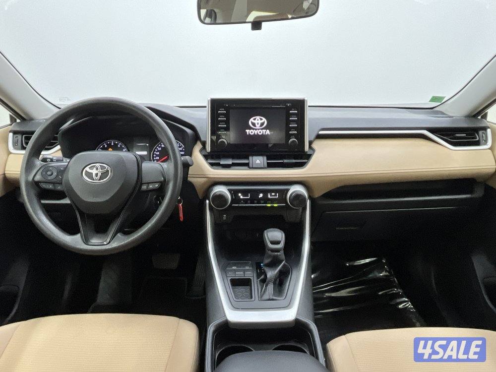 TOYOTA RAV401 4X2 STANDARD OPTION11