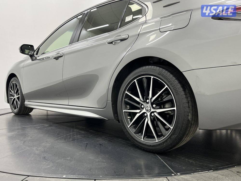 TOYOTA CAMRY SE 4 CYL SPORT9