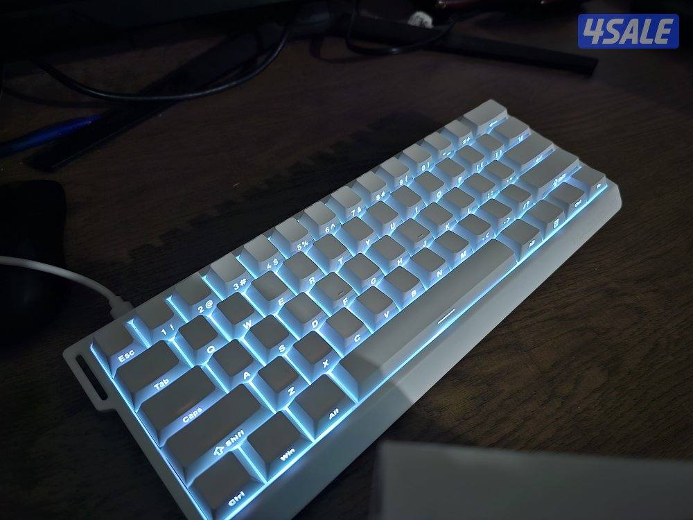 كيبورد mad60 he ابيض مغناطيسي2