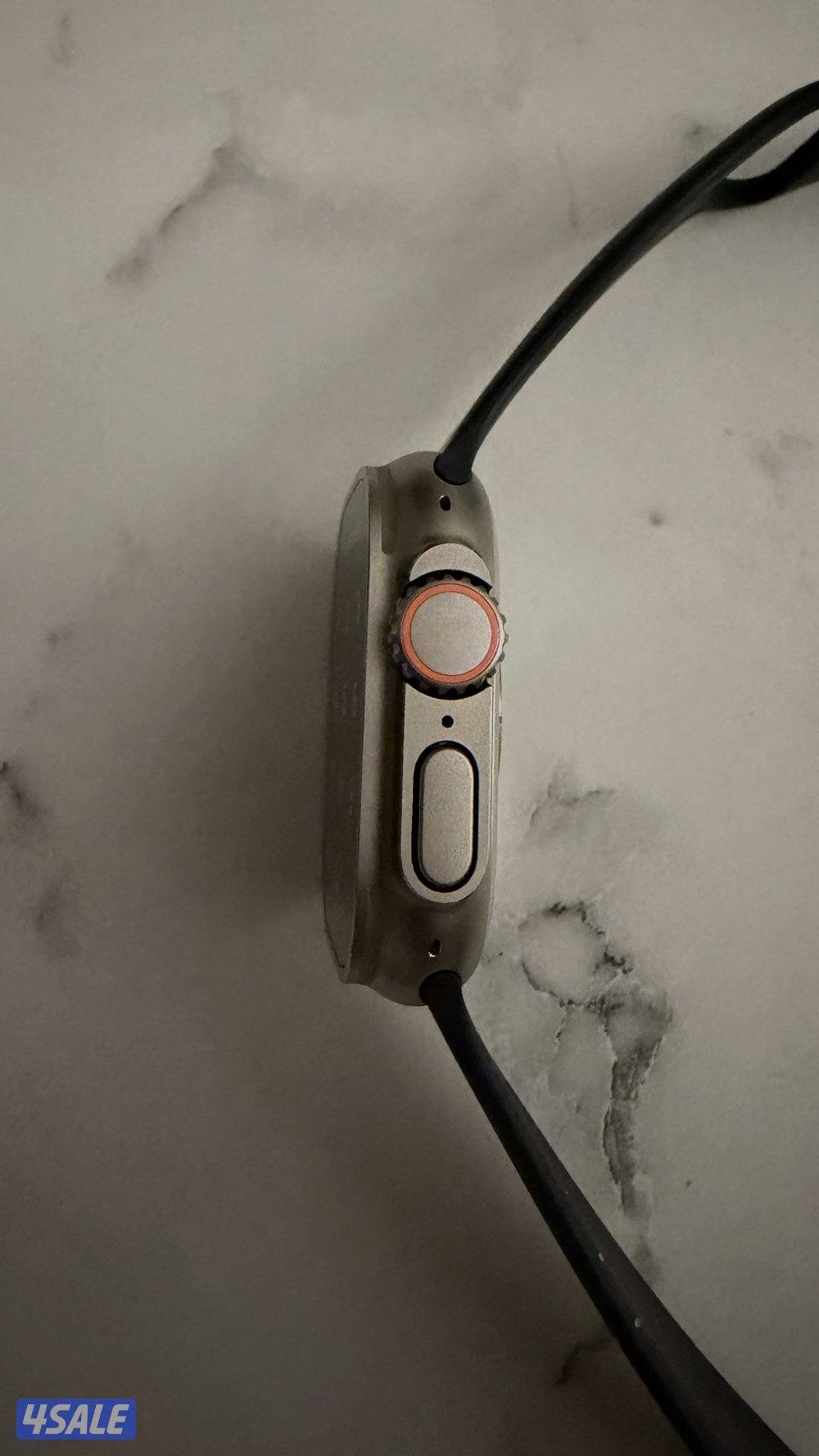 Apple Watch Ultra 12