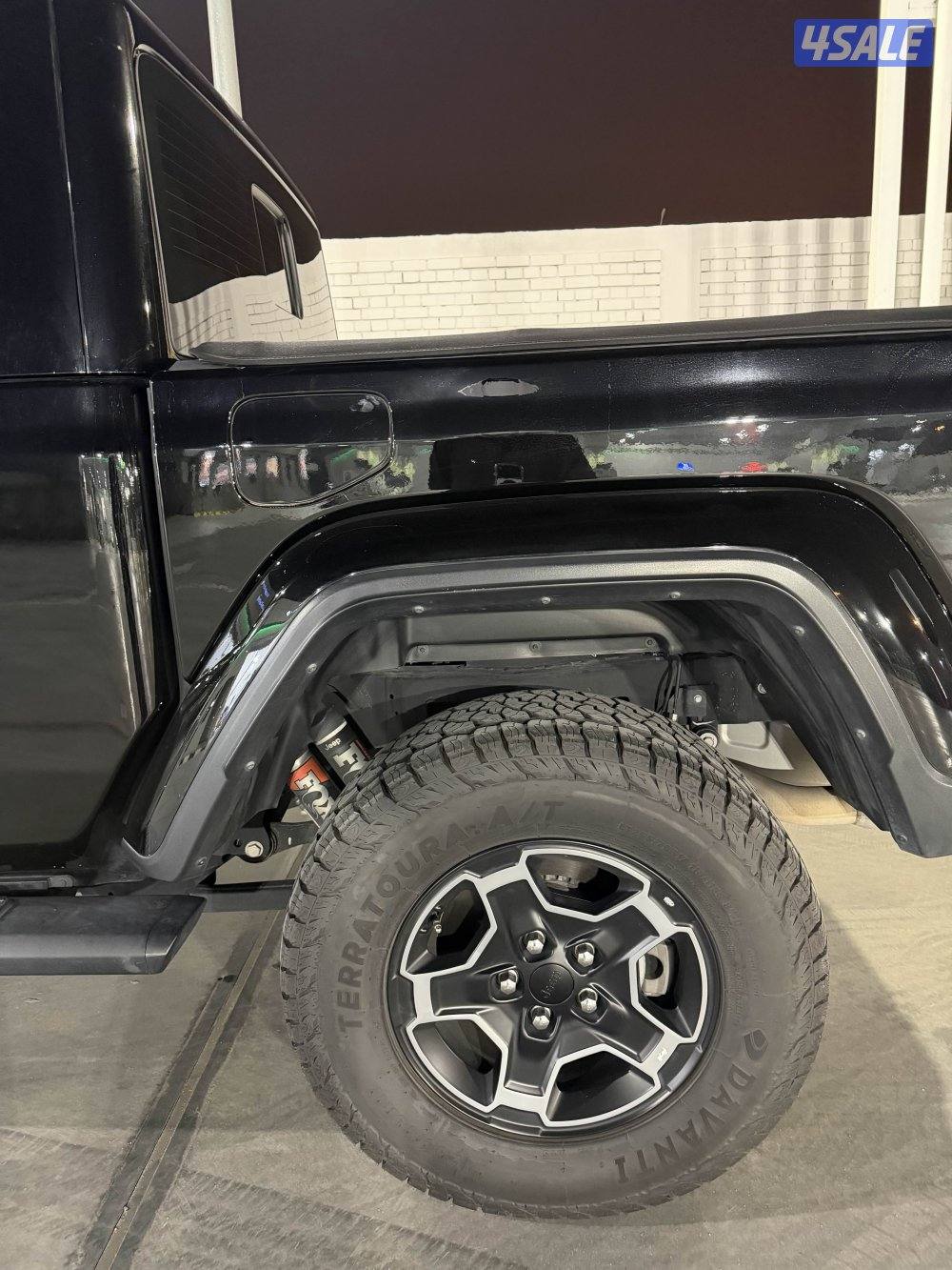 Gladiator Sand-Runner3