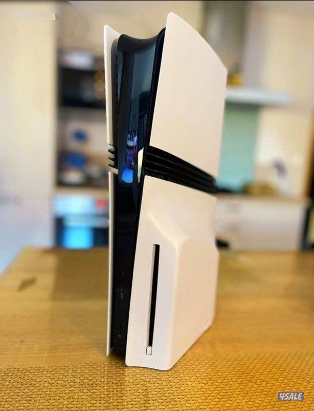 PS5 PRO CD 2TB استعمال خفيف كالجديد0