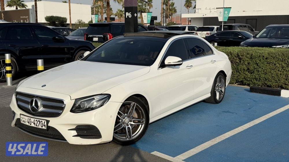 للبيع E200 ممشى 77,000 km1