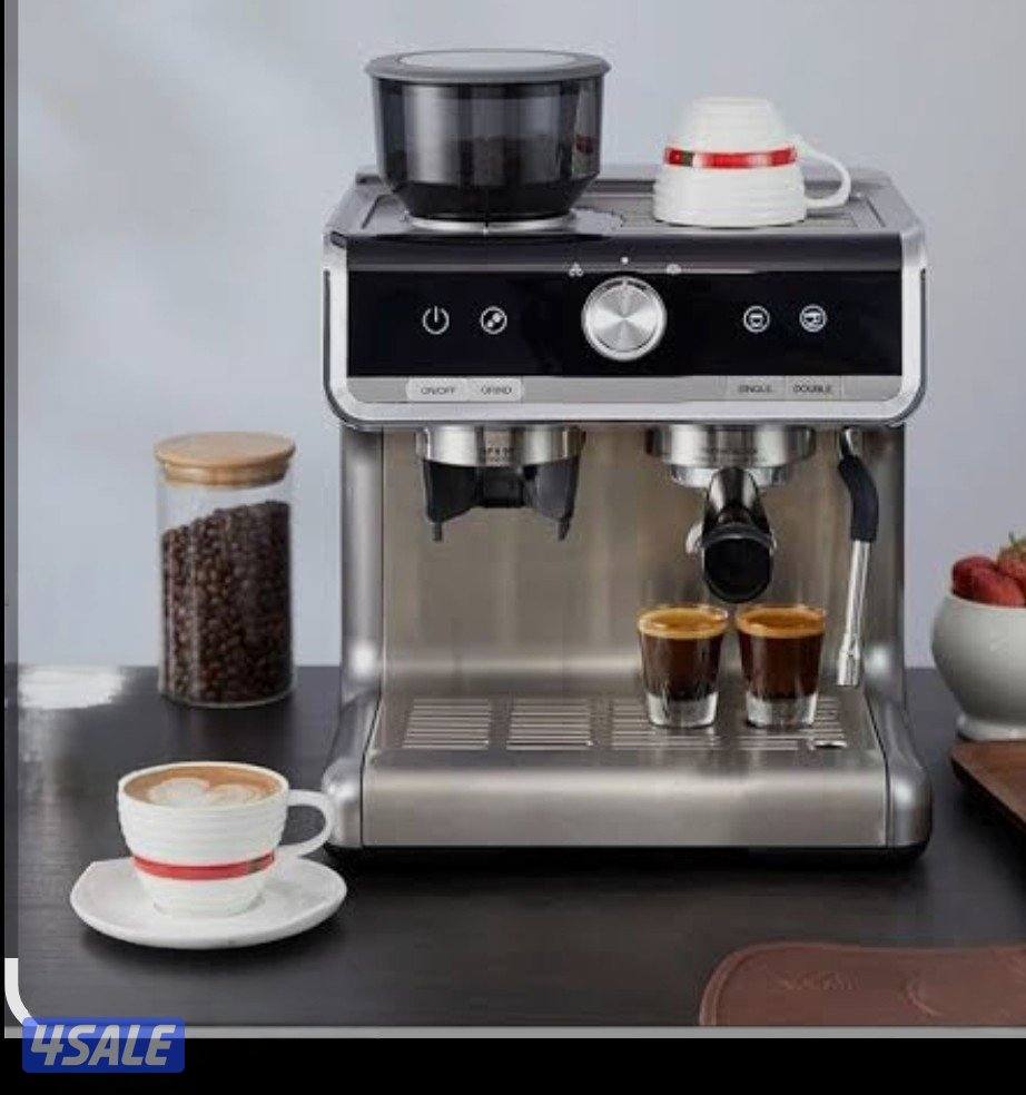 ماكينه قهوه احترافيه بحاله ممتازه وسعر منخفض6