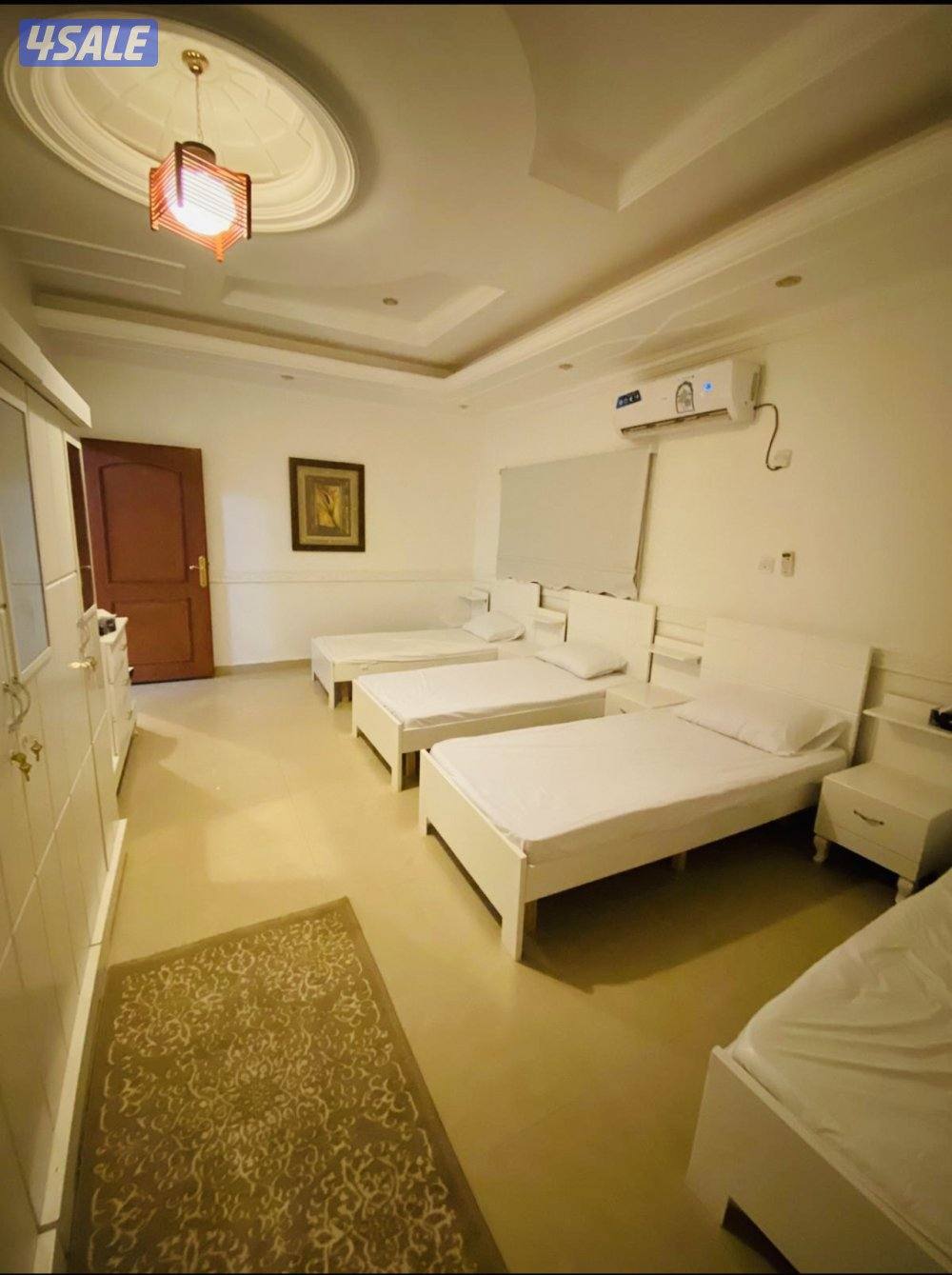 إستراحه ⚡️vip⚡️ثاني بلوك على شارع الخدمات المثلث الذهبي على قطعتين ٨ و٤14