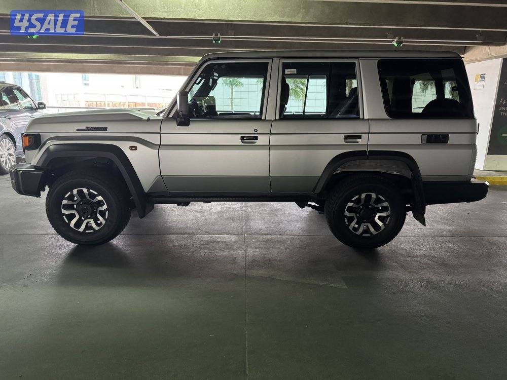 Land Cruiser LX 4WD V60