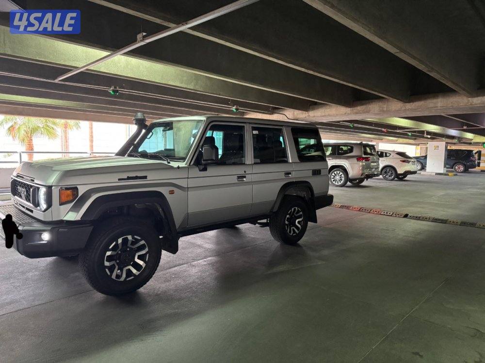 Land Cruiser LX 4WD V62