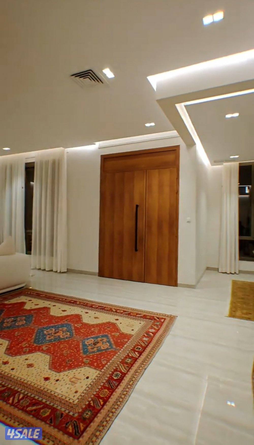 للاجار فيلا دوبلكس اول ساكن فخم ارضي وسرداب 4غ2