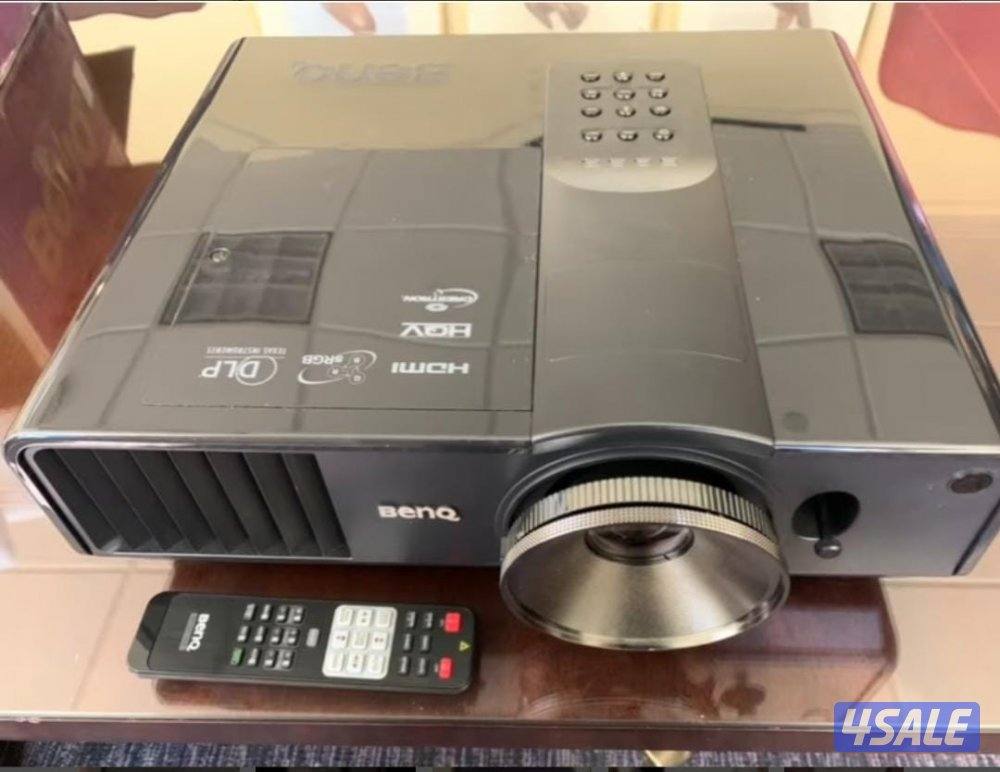 BenQ full hd projector0