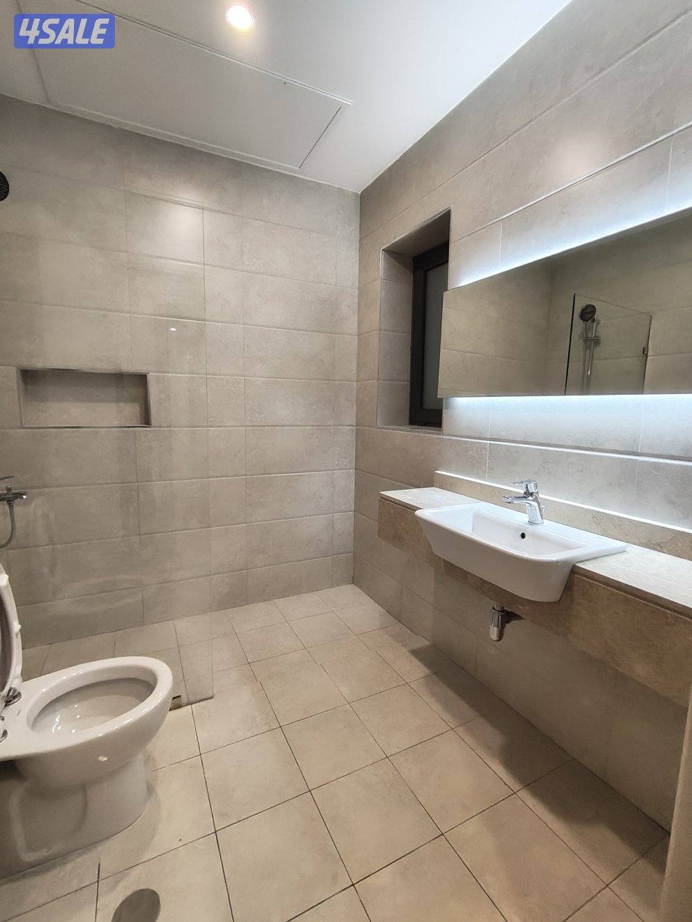 للاجار ادوار فخمه اول ساكن في الرميثيه9