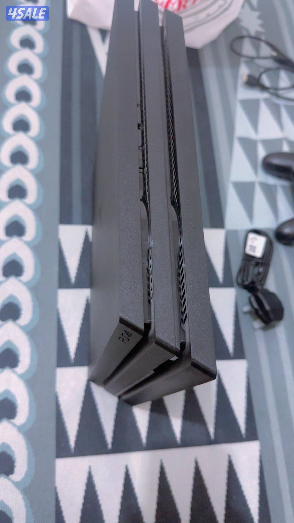 شبه جديدة سـوني4بـرو لم تفتح من قبل واشرطه جدد ويدتيـن اصلـيات3