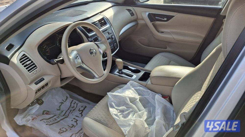 نيسان التيما  2018  سلفر ٤ سلندر  تشغيل عن بعد صبغ الوكالة ماعدا قعطه8