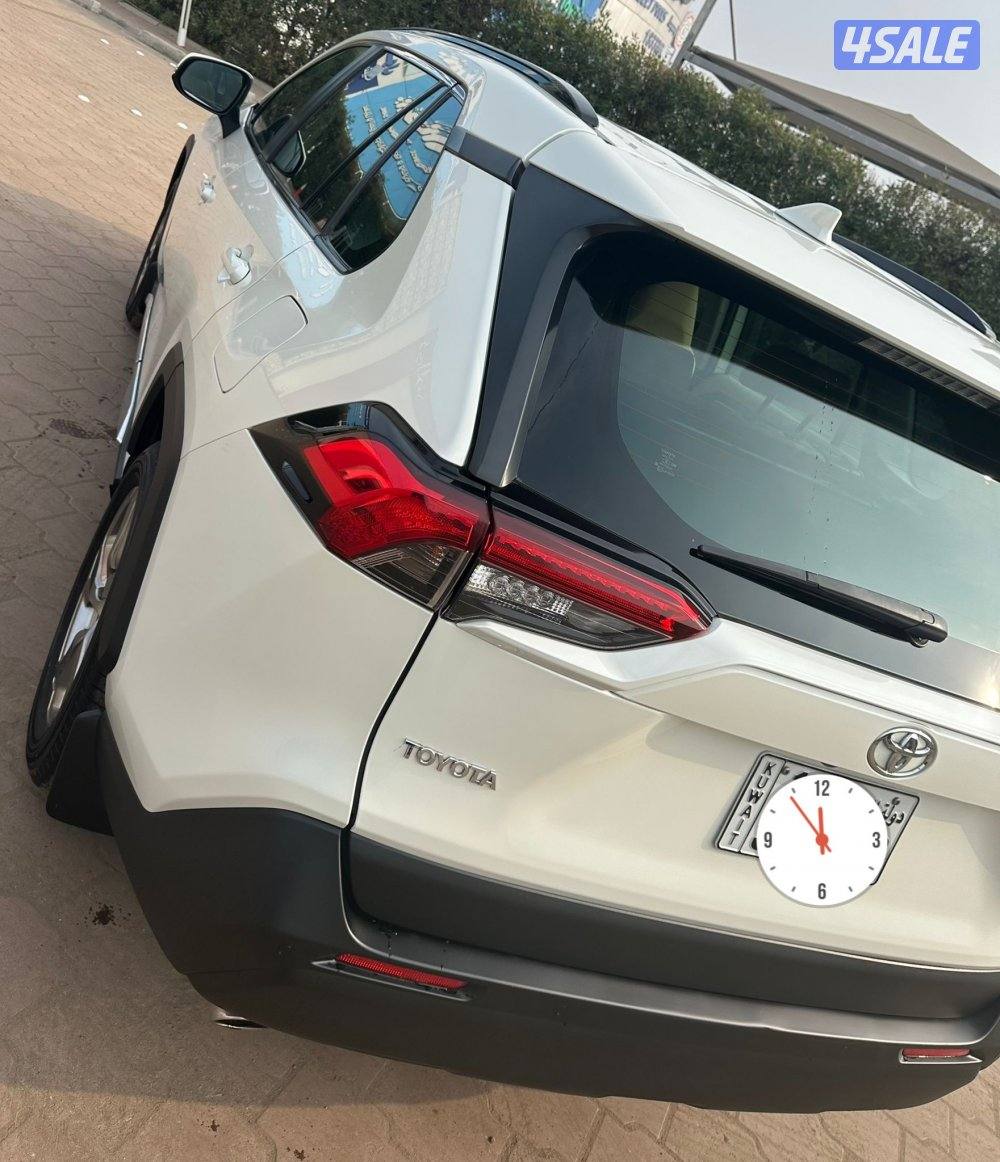 تويوتا راف فور 2020 قمة بالنظافة8