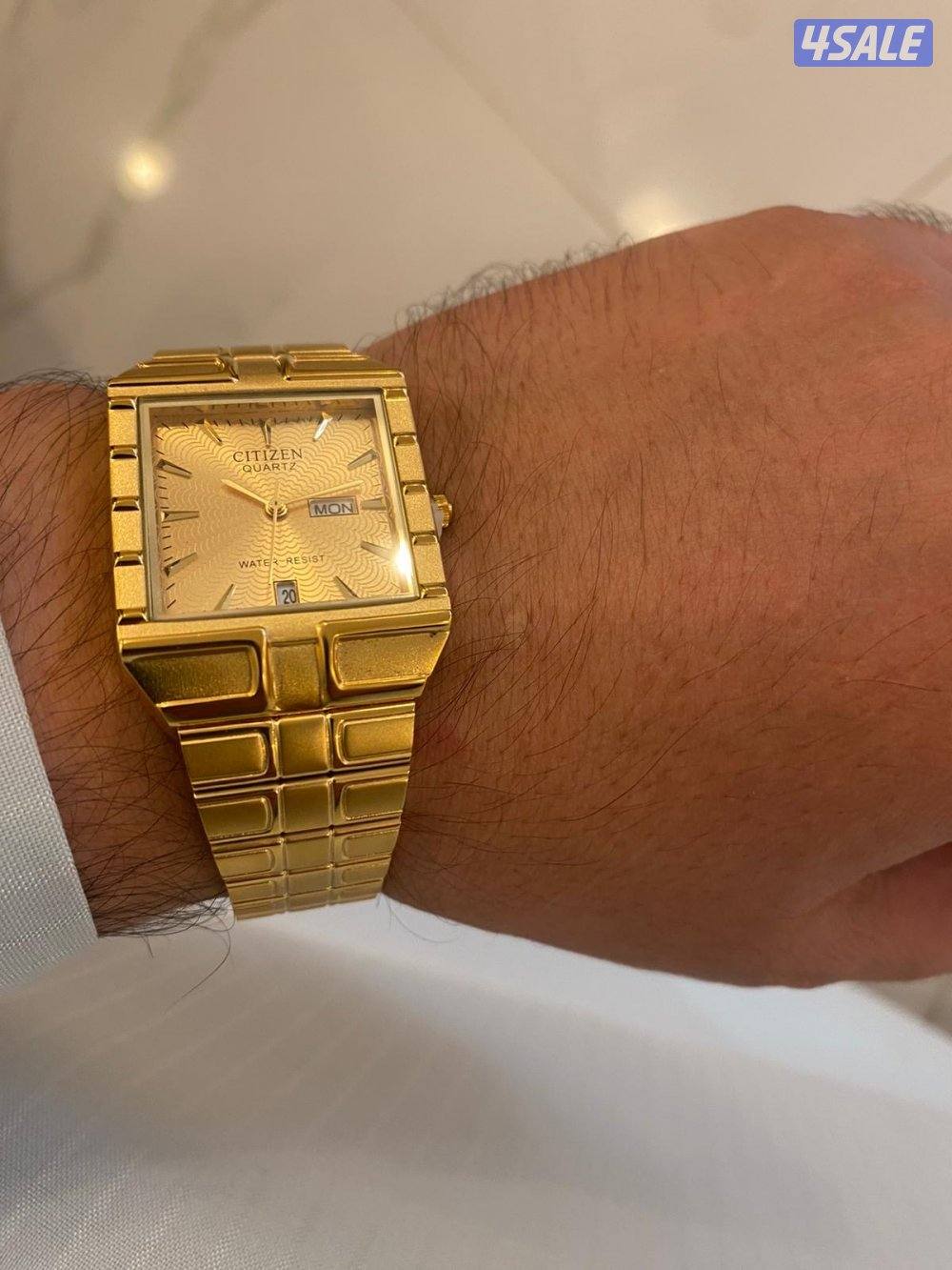 ‏للبيع ساعات7