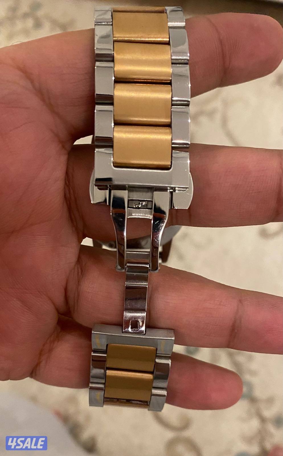 ‏للبيع ساعات11