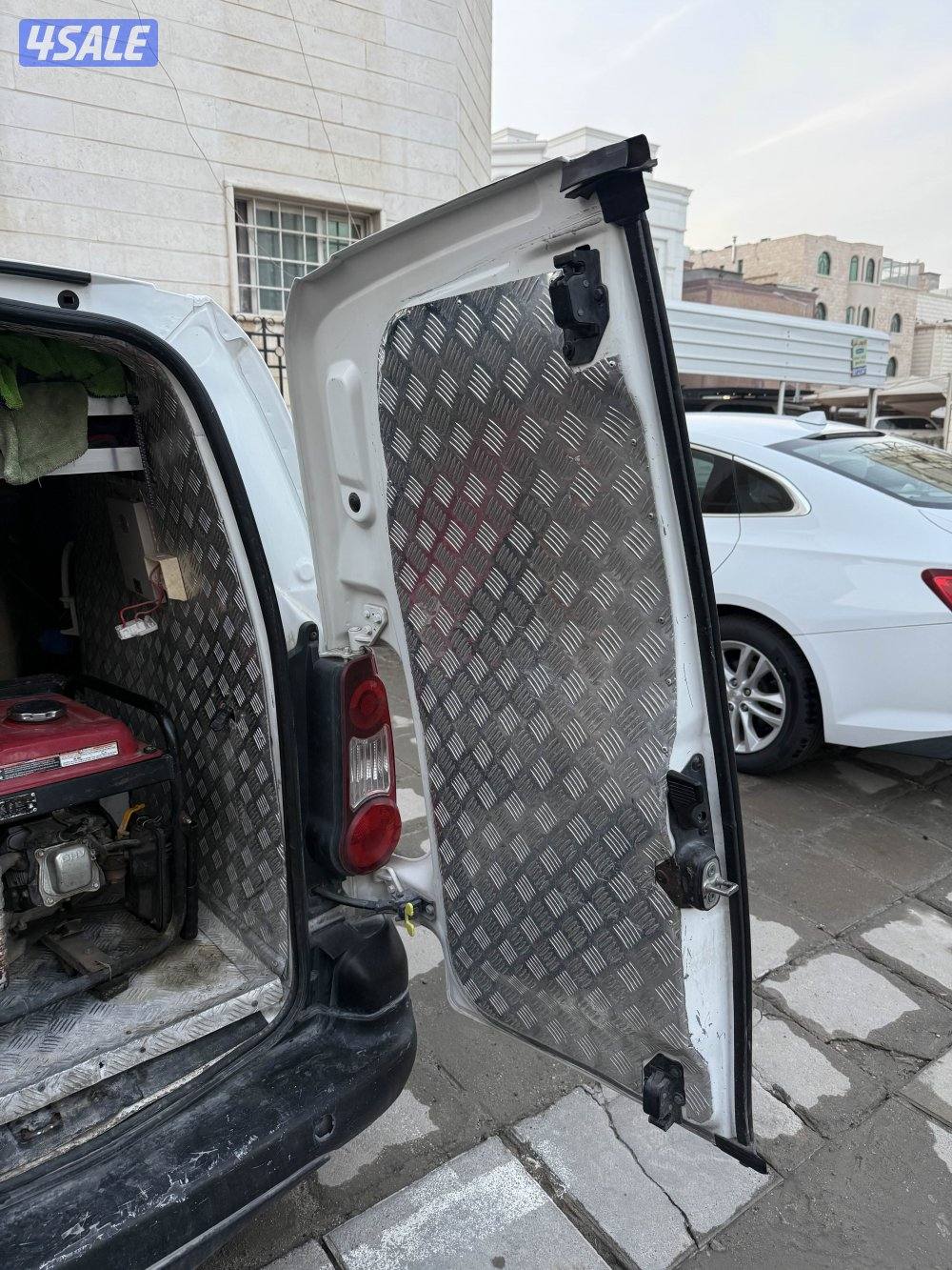 للبيع سيارة غسيل2