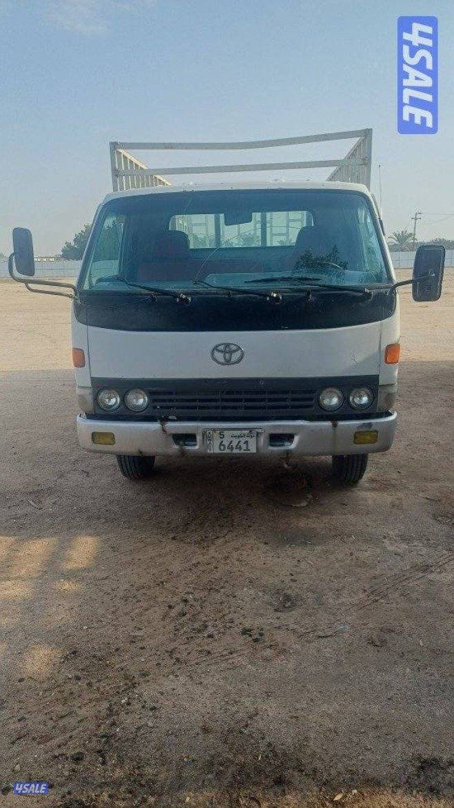 للبيع هاف لوري (دينا)0