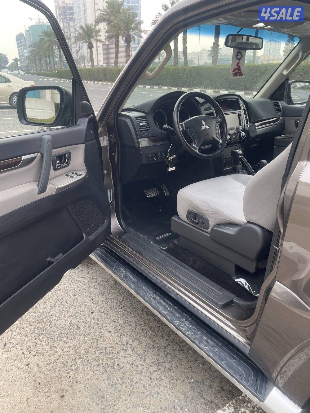 للبيع باجيرو باب واحد عداد 12211