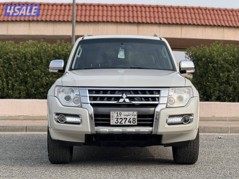 ميتسوبيشي باجيرو صدفي موديل 2021 للبيع1