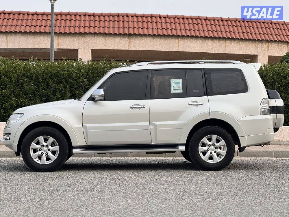 ميتسوبيشي باجيرو صدفي موديل 2021 للبيع5