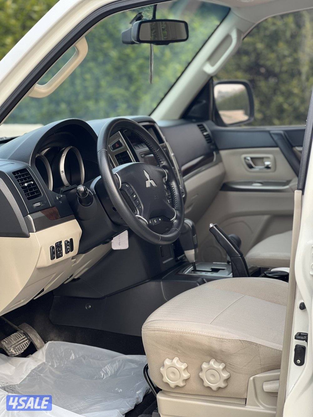 ميتسوبيشي باجيرو صدفي موديل 2021 للبيع9