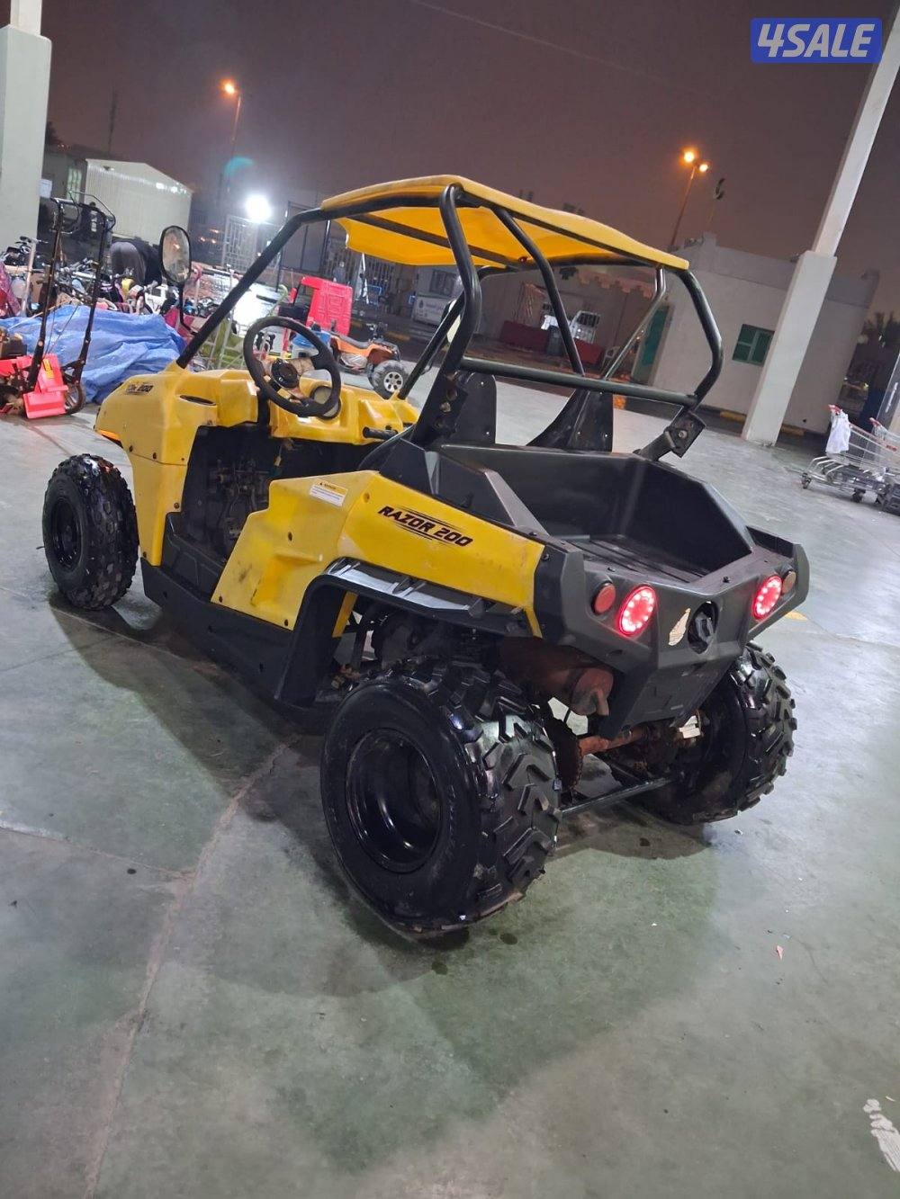 سيارة ريزر أصلية2