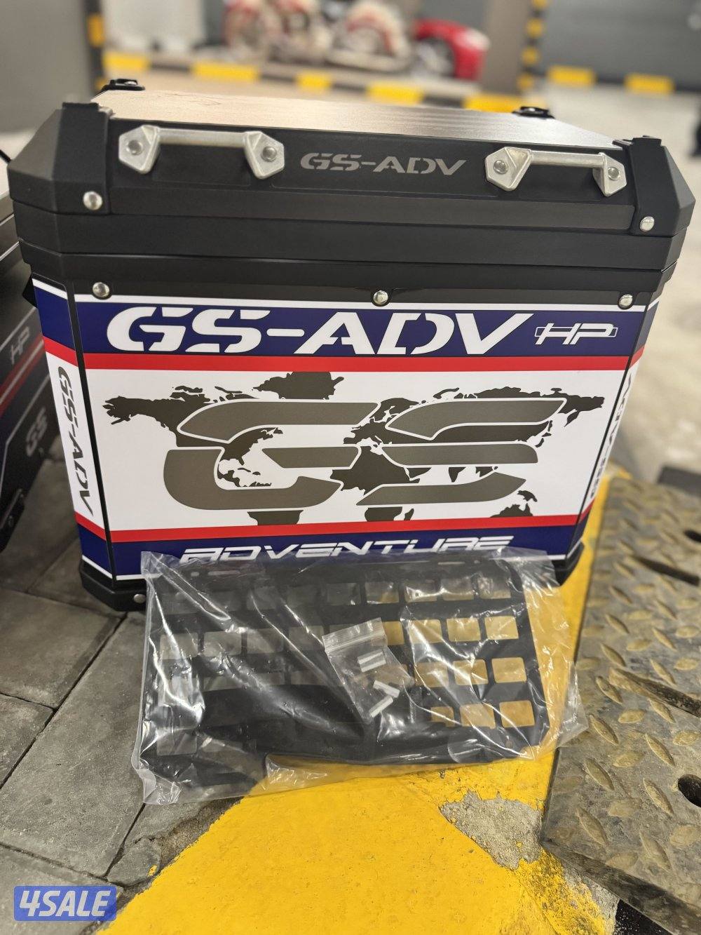 للبيع صناديق BMW 1250GS7