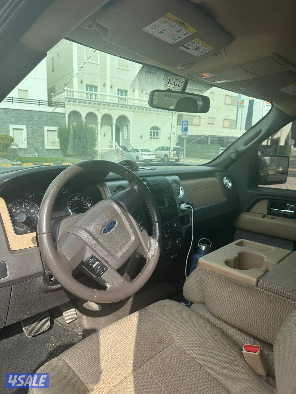 للبيع وانيت فورد موديل ٢٠١٤ شرط الفحص صبغ الوكاله3