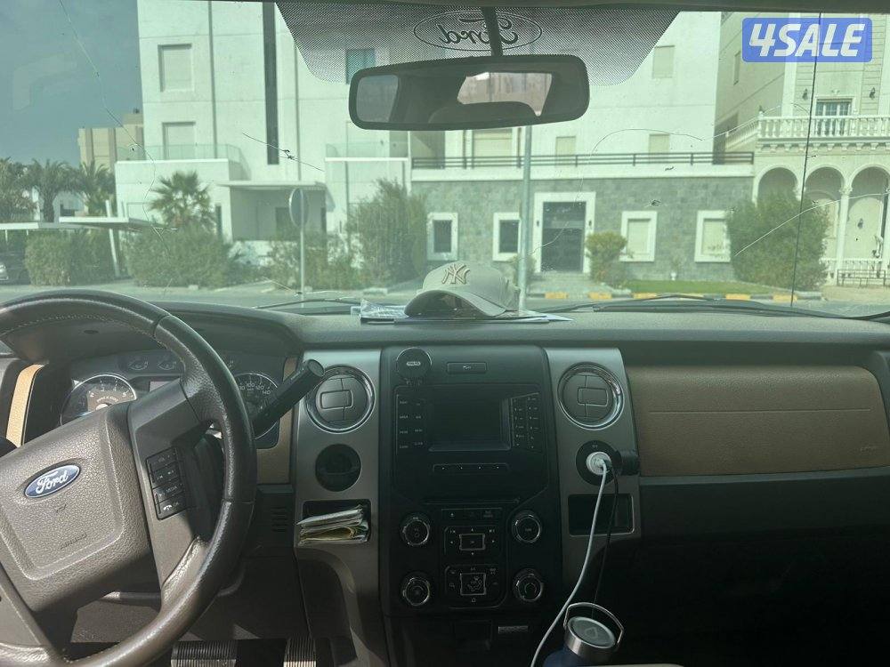 للبيع وانيت فورد موديل ٢٠١٤ شرط الفحص صبغ الوكاله4