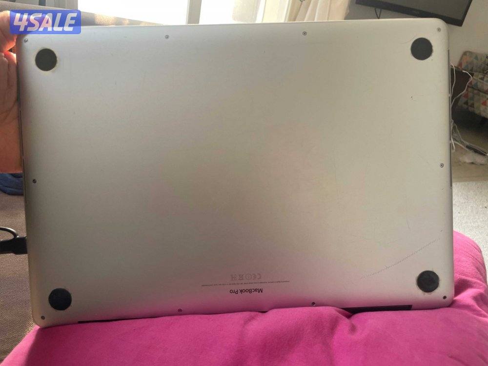 ماك برو موديل 2015 MacBook Pro5