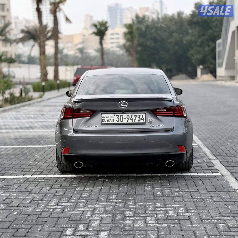 لكزس Is350 - عداد 111 - صبغ الوكالة بالكامل خالي من الزلوغ4