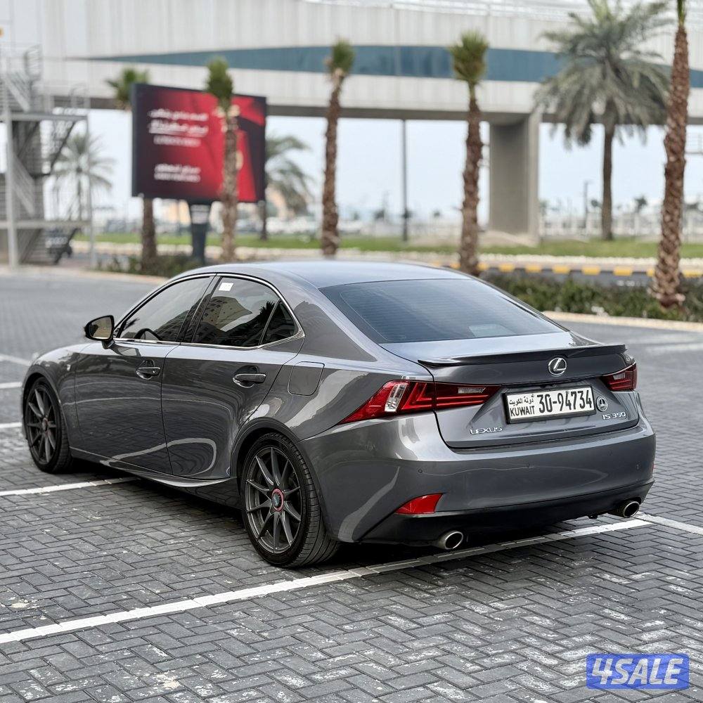 لكزس Is350 - عداد 111 - صبغ الوكالة بالكامل خالي من الزلوغ5