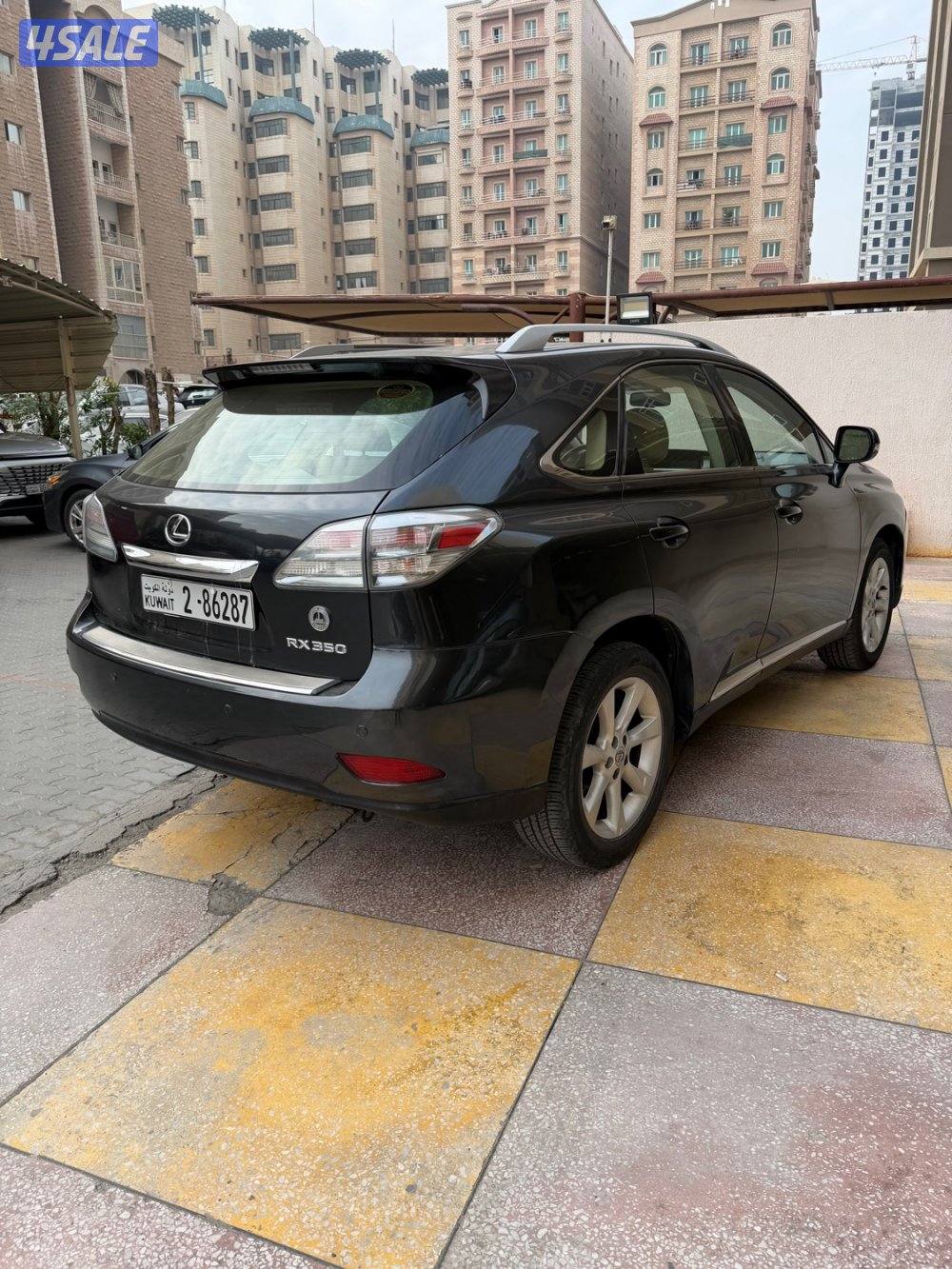 للبيع لكزس RX 350 موديل 2011 ماشي 2123