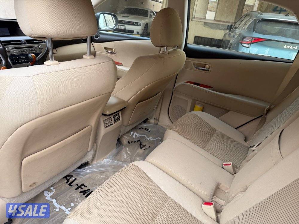 للبيع لكزس RX 350 موديل 2011 ماشي 2125