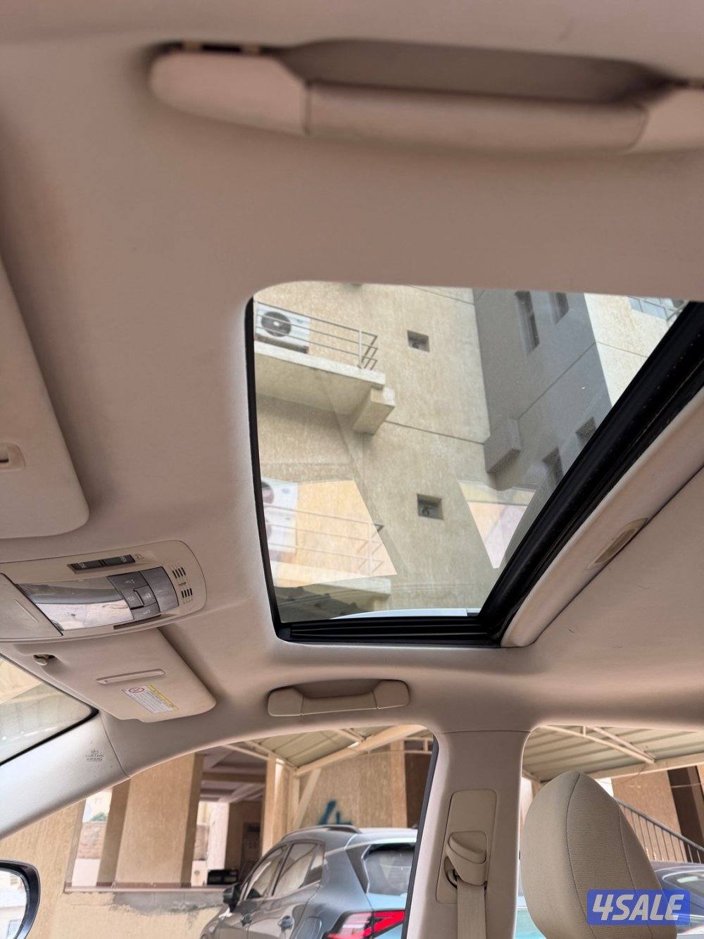 للبيع لكزس RX 350 موديل 2011 ماشي 2126